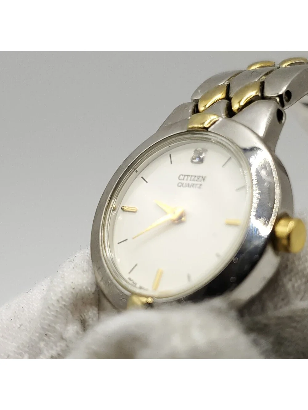 Citizen Quartz Womens Watch 20mm Two-Tone White Dial New Battery